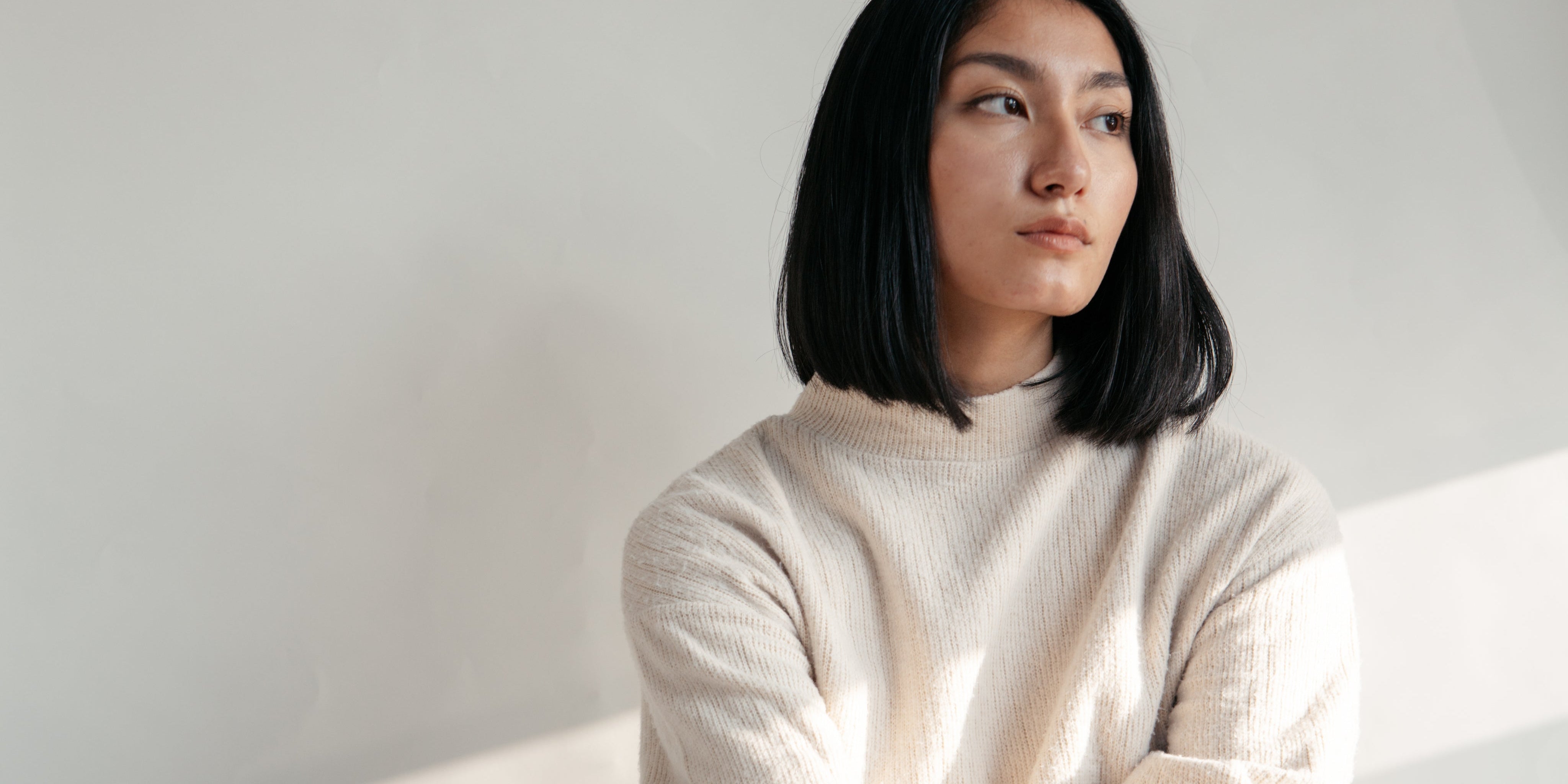Dunner haar na de bevalling? De feiten over lasertherapie en hormonaal herstel